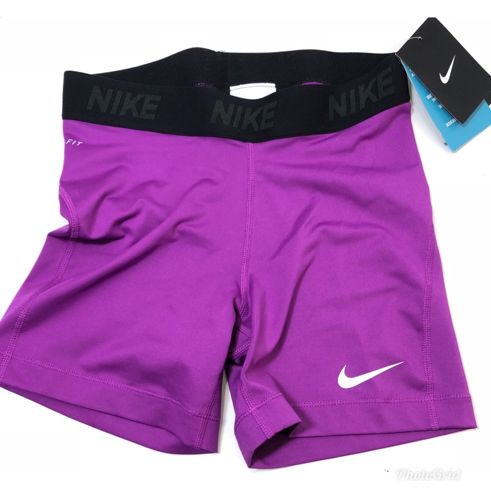 SOLD Women's Nike Shorts Purple Training S L - Picture 3 of 7